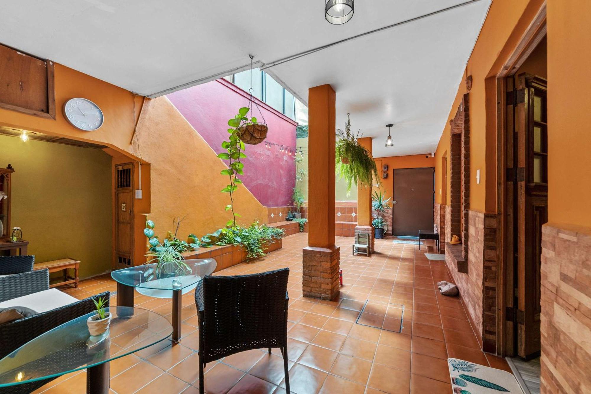 Charming 2-Bedroom Retreat In Lomas De Bezares Мехіко Екстер'єр фото