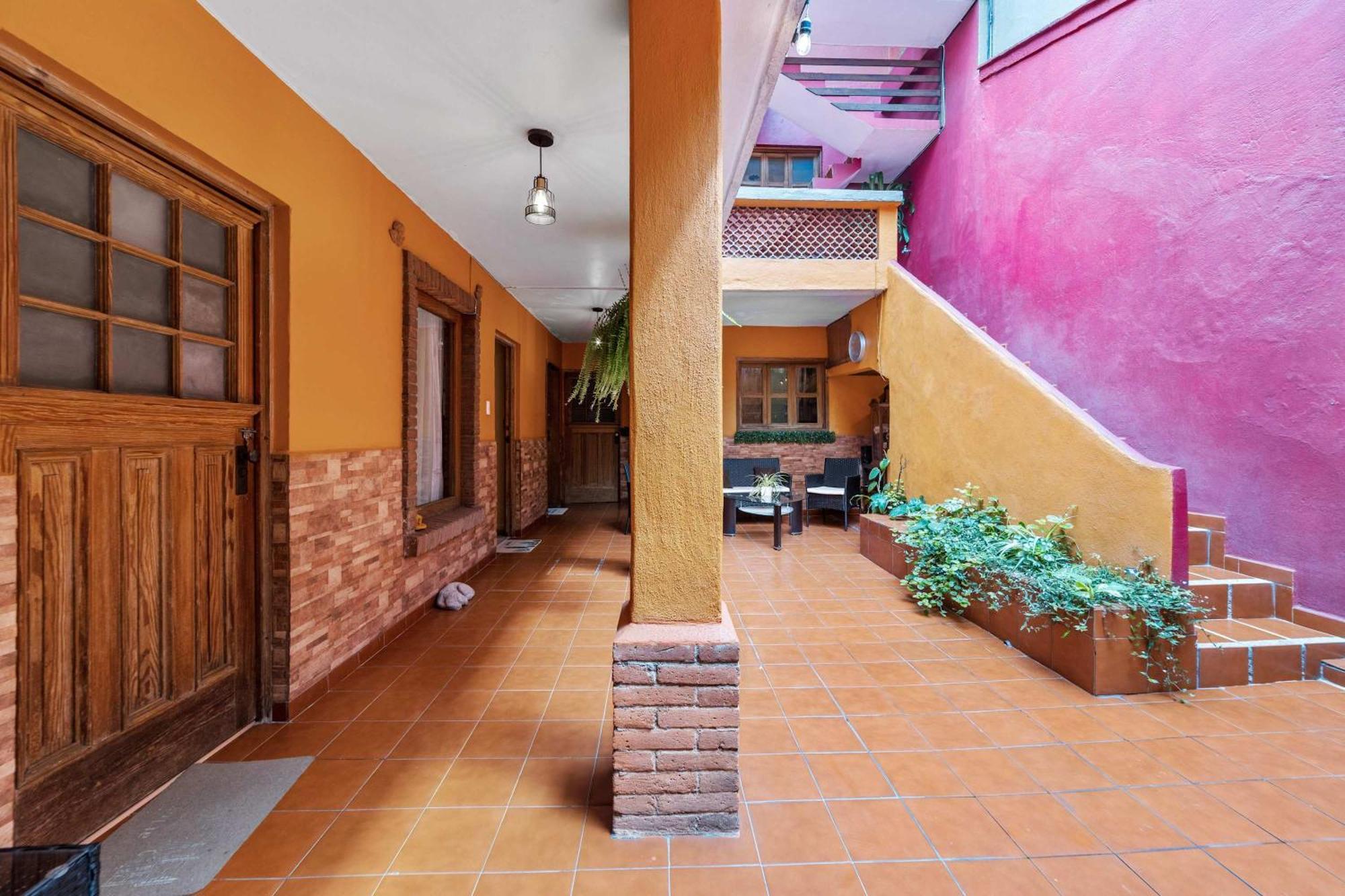 Charming 2-Bedroom Retreat In Lomas De Bezares Мехіко Екстер'єр фото